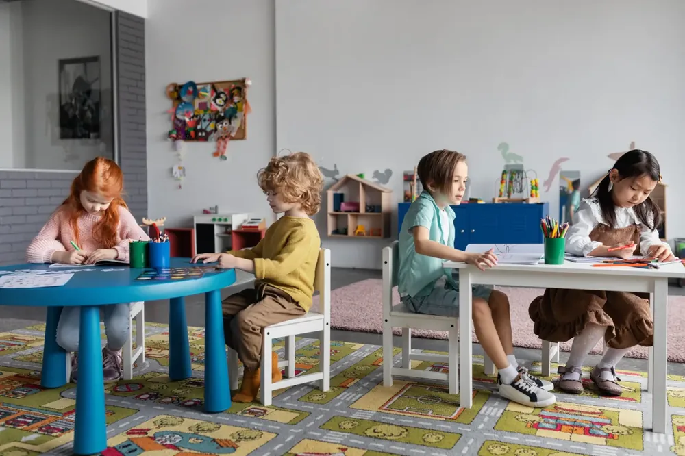 Clase de preparación de oposiciones de Educación Infantil en Academia Alba